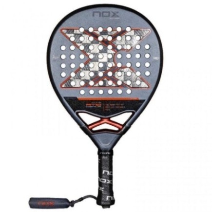acheter raquette de padel Noxsport AT10 Genius Alum 18K 2025 (Agustin Tapia)