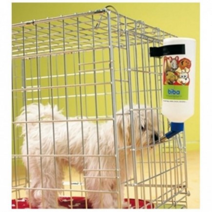 Compre um bebedouro para uma residência canina